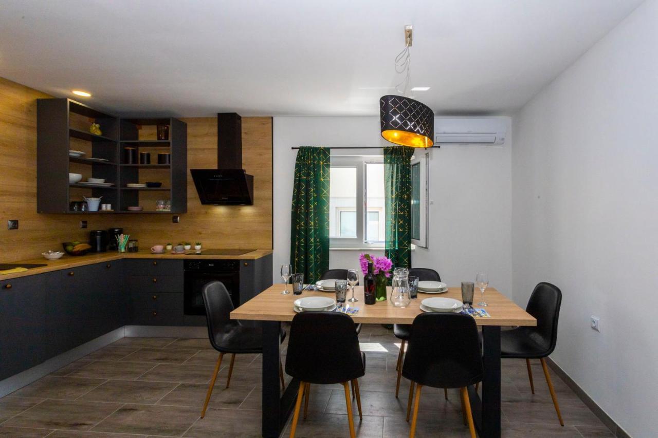 City Apartment Nora, Old Town Located, Free Parking Makarska Exterior foto
