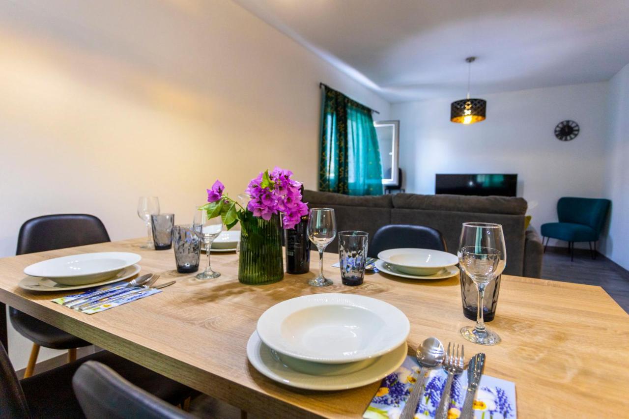 City Apartment Nora, Old Town Located, Free Parking Makarska Exterior foto