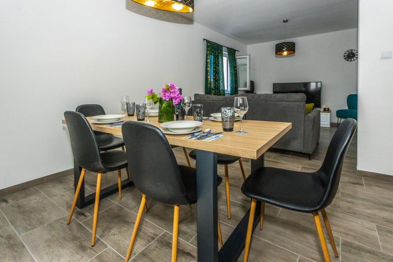City Apartment Nora, Old Town Located, Free Parking Makarska Exterior foto