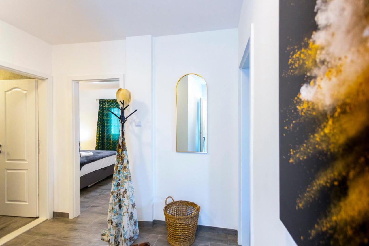 City Apartment Nora, Old Town Located, Free Parking Makarska Exterior foto