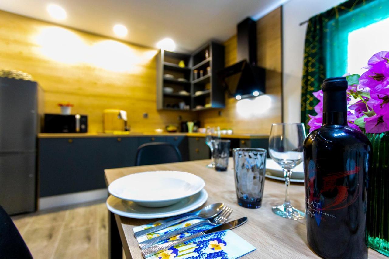 City Apartment Nora, Old Town Located, Free Parking Makarska Exterior foto