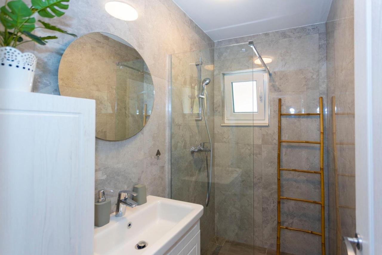 City Apartment Nora, Old Town Located, Free Parking Makarska Exterior foto